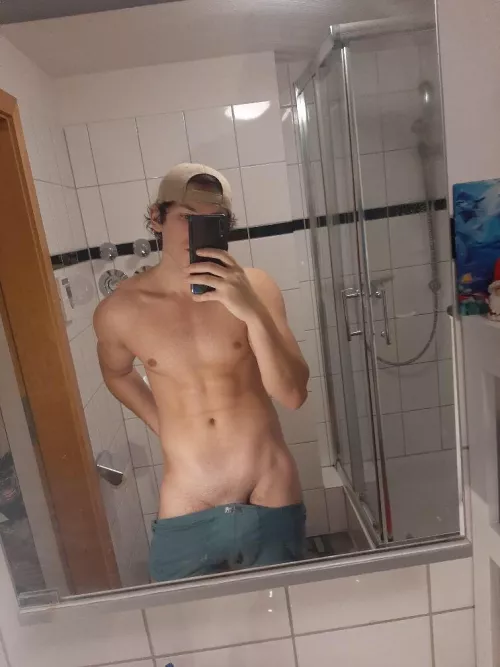 [19] turn off your game and lets take a shower together😊
