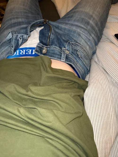 (21) My bad bro, I didn’t even notice my pants were unbuttoned. Should I just go ahead and take them off?