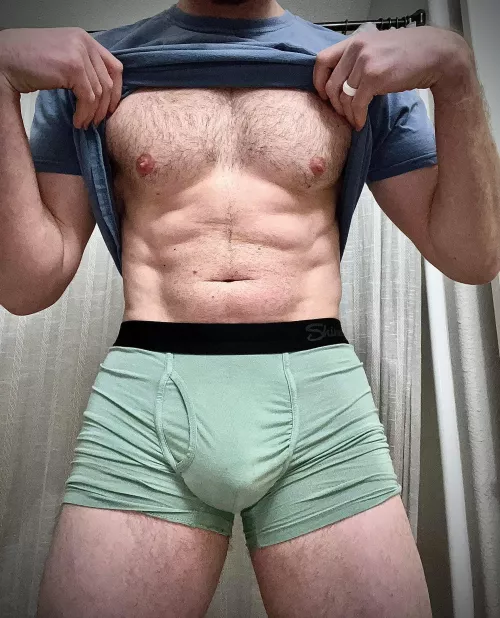 30s dad of two. Mint green look good?