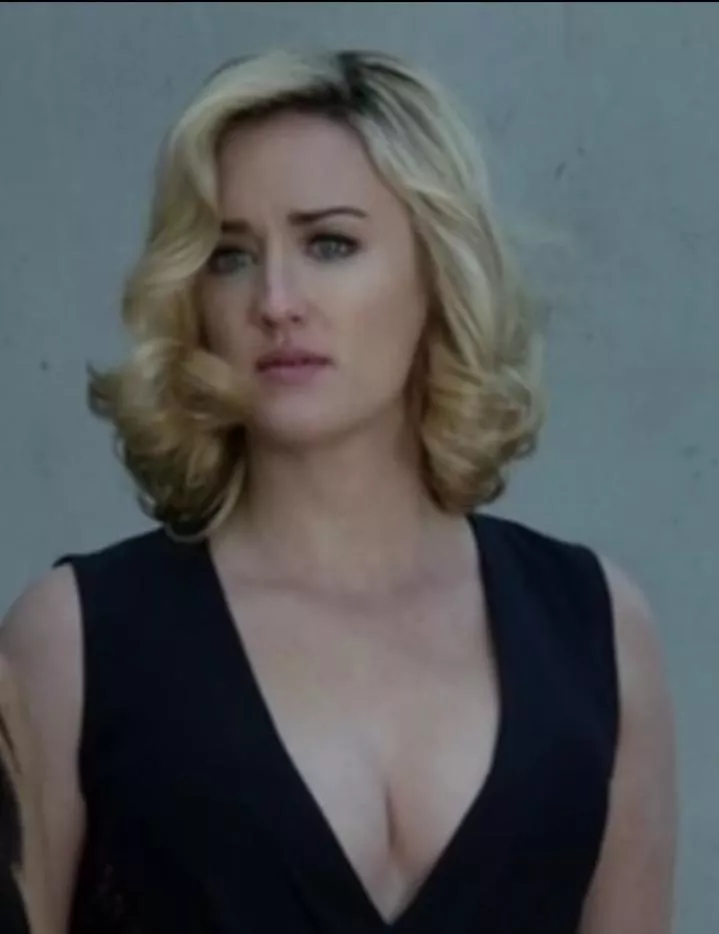 Ashley Johnson is so underrated though