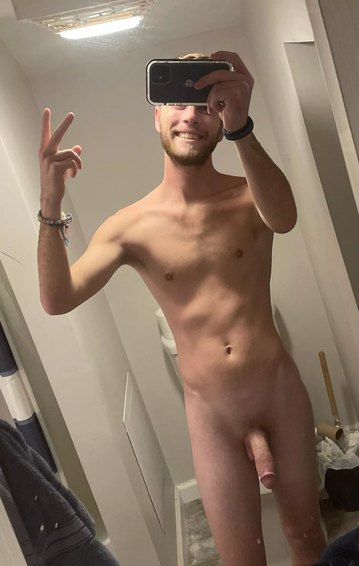 Basic pic hopefully you all enjoy it enough to rate