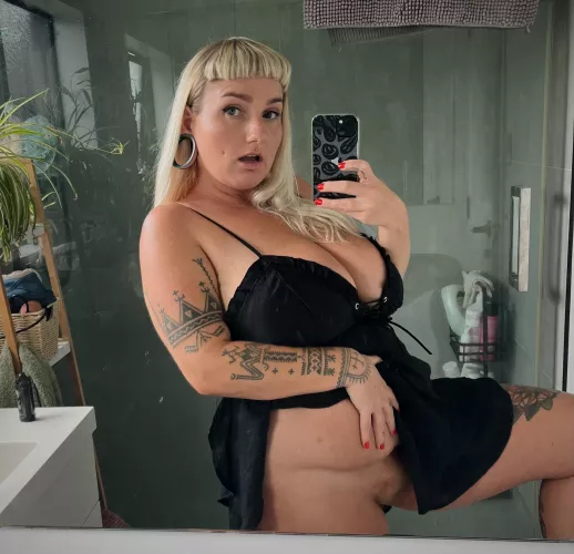 BBW milf wants to give you a boner