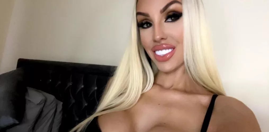 Can I be your new fuck doll?