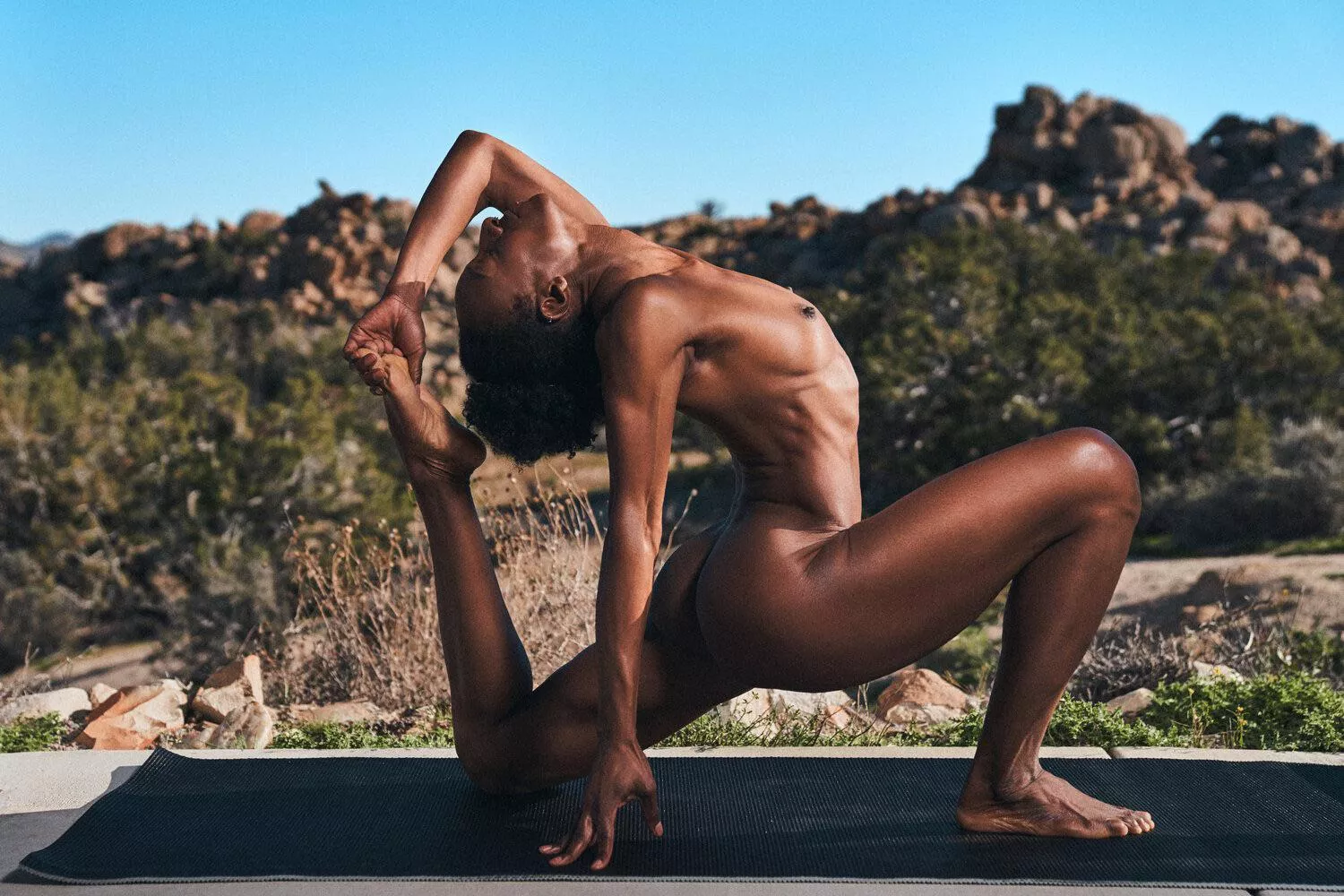 Crescent pose variation 🌙