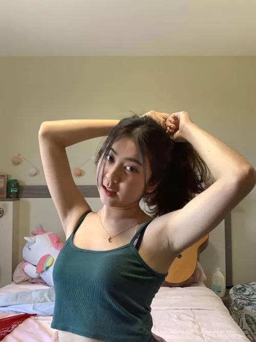 Dm if you like her :)