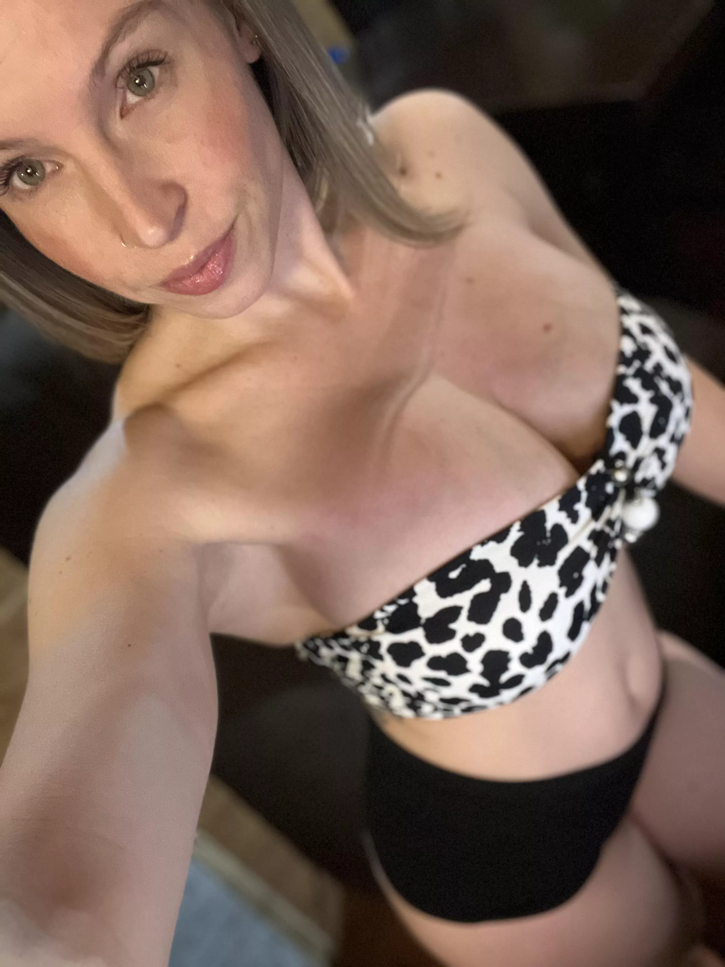 Feeling cute want to fuck? 38 F mom/3