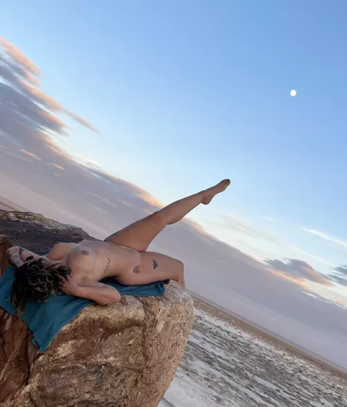 [F]ly me to the moon