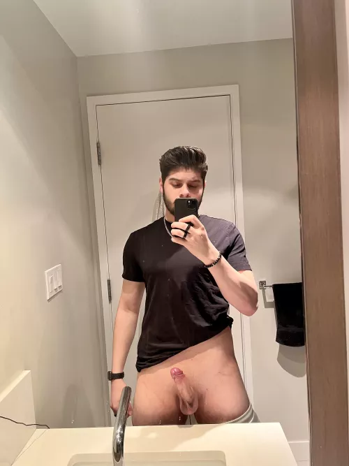 Heard u like a dominant guy with a big dick