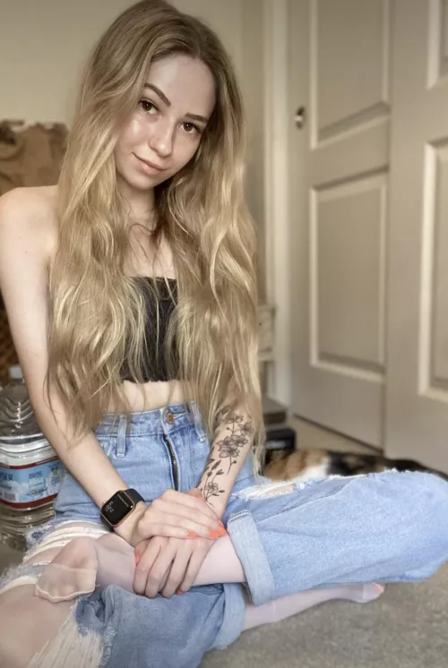 Hey another that can make captions look of my gf I can make captions in return