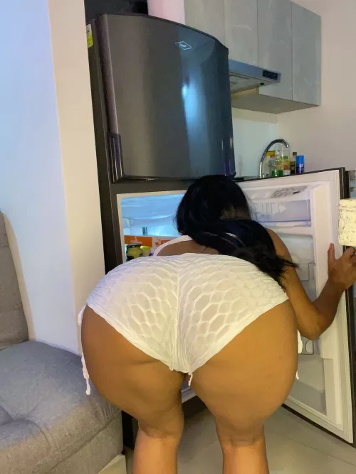 I got stuck in the fridge! 🤪