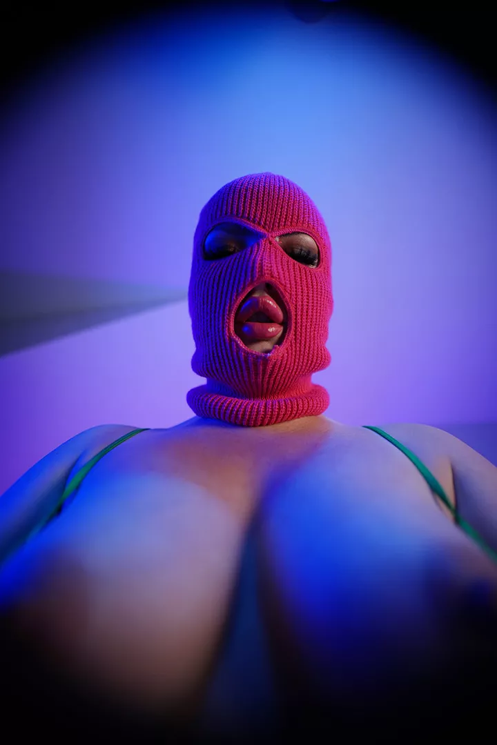 I want strangers to lay on my lap and suck on them. Too much to ask?