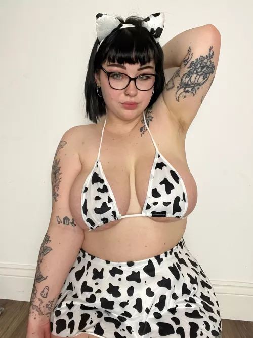 I want you to lick from my belly button to my armpits