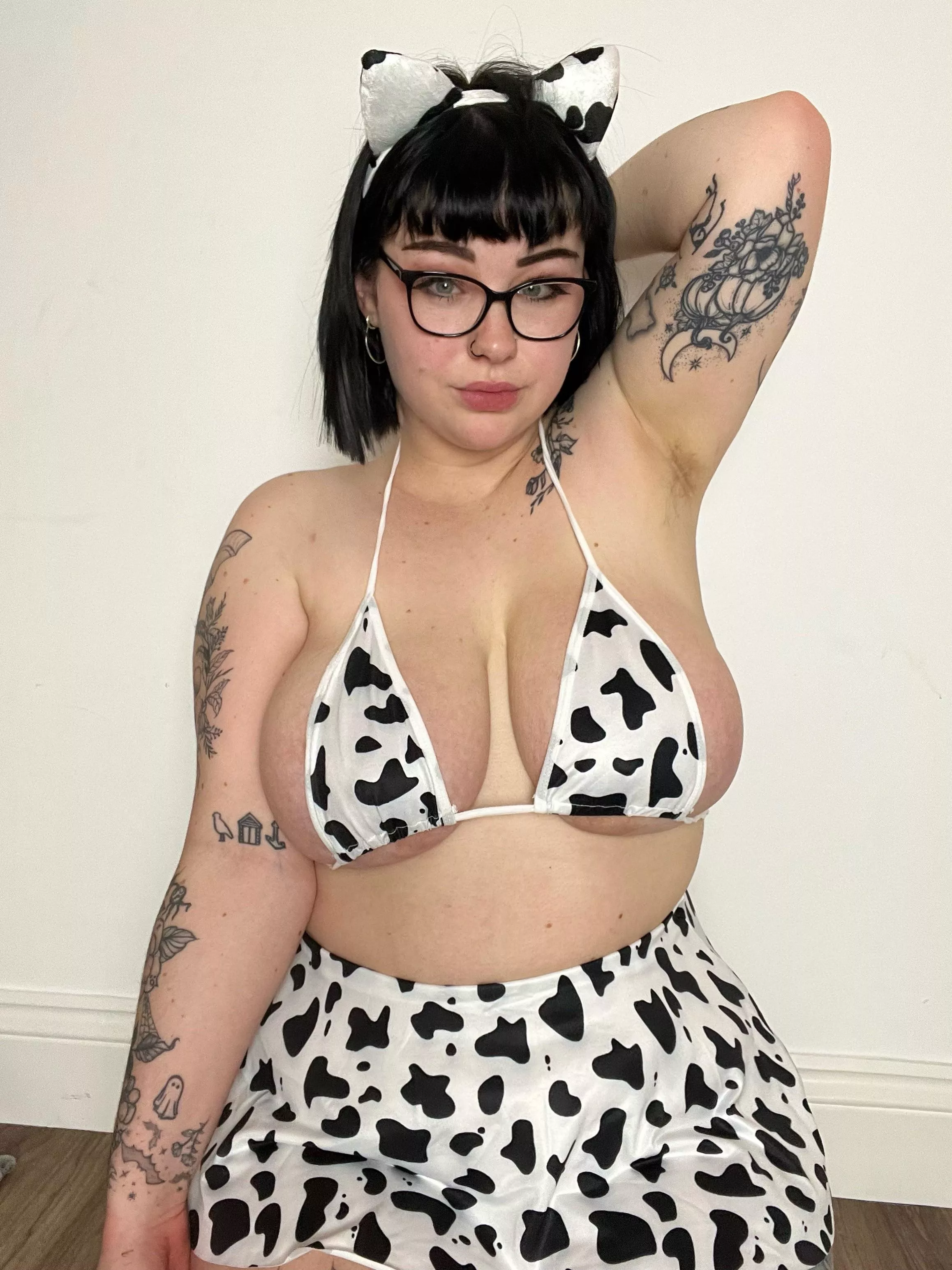 I want you to lick from my belly button to my armpits