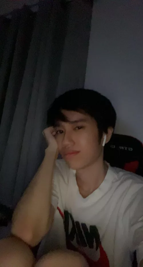 Just finished my exams and now I’m chilling for the night😊