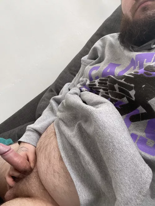 Keeping the hoodie on cause it’s freezing