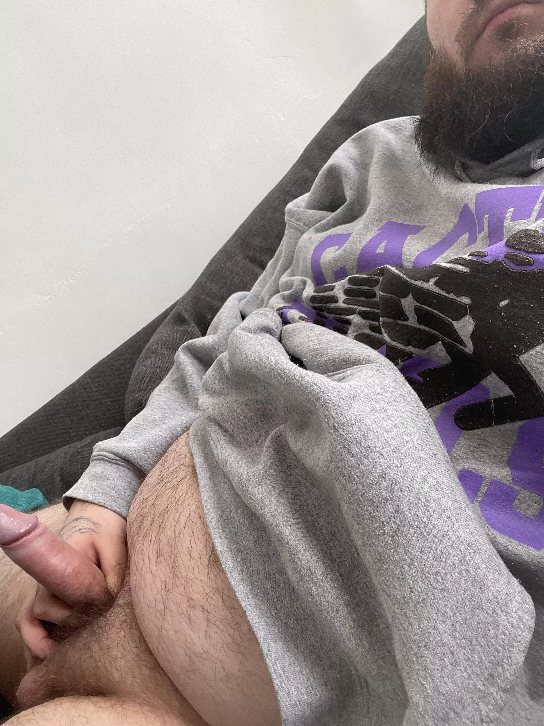 Keeping the hoodie on cause it’s freezing