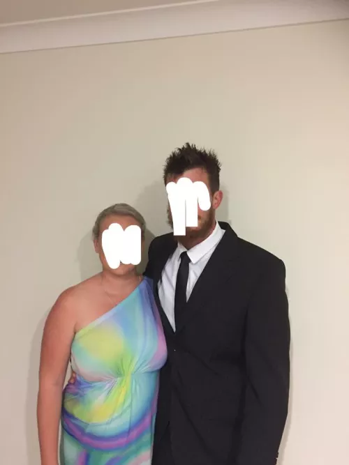 Looking for a sexting partner for my hubby while he is away at work. A women who wants to please him while I sit at home waiting for him. Dm me for his contact info.