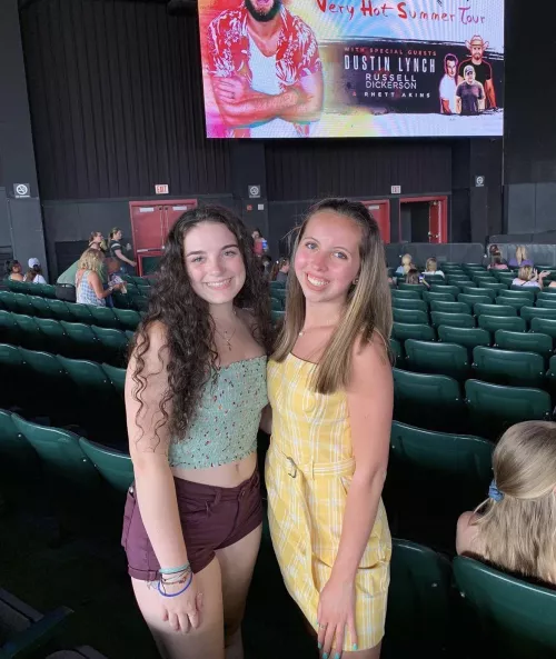 More concert girls