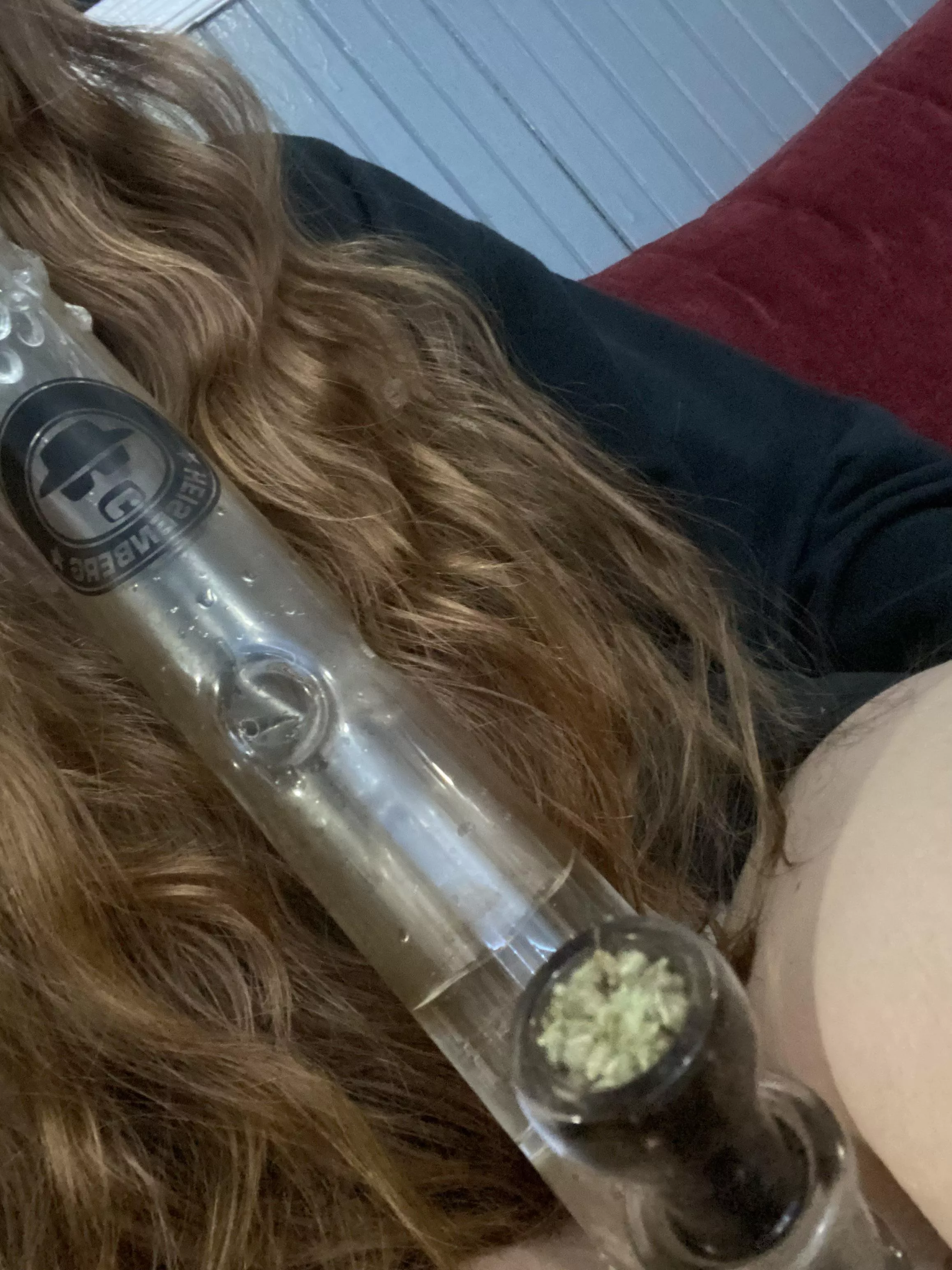 my bong is my baby 🫶🏻