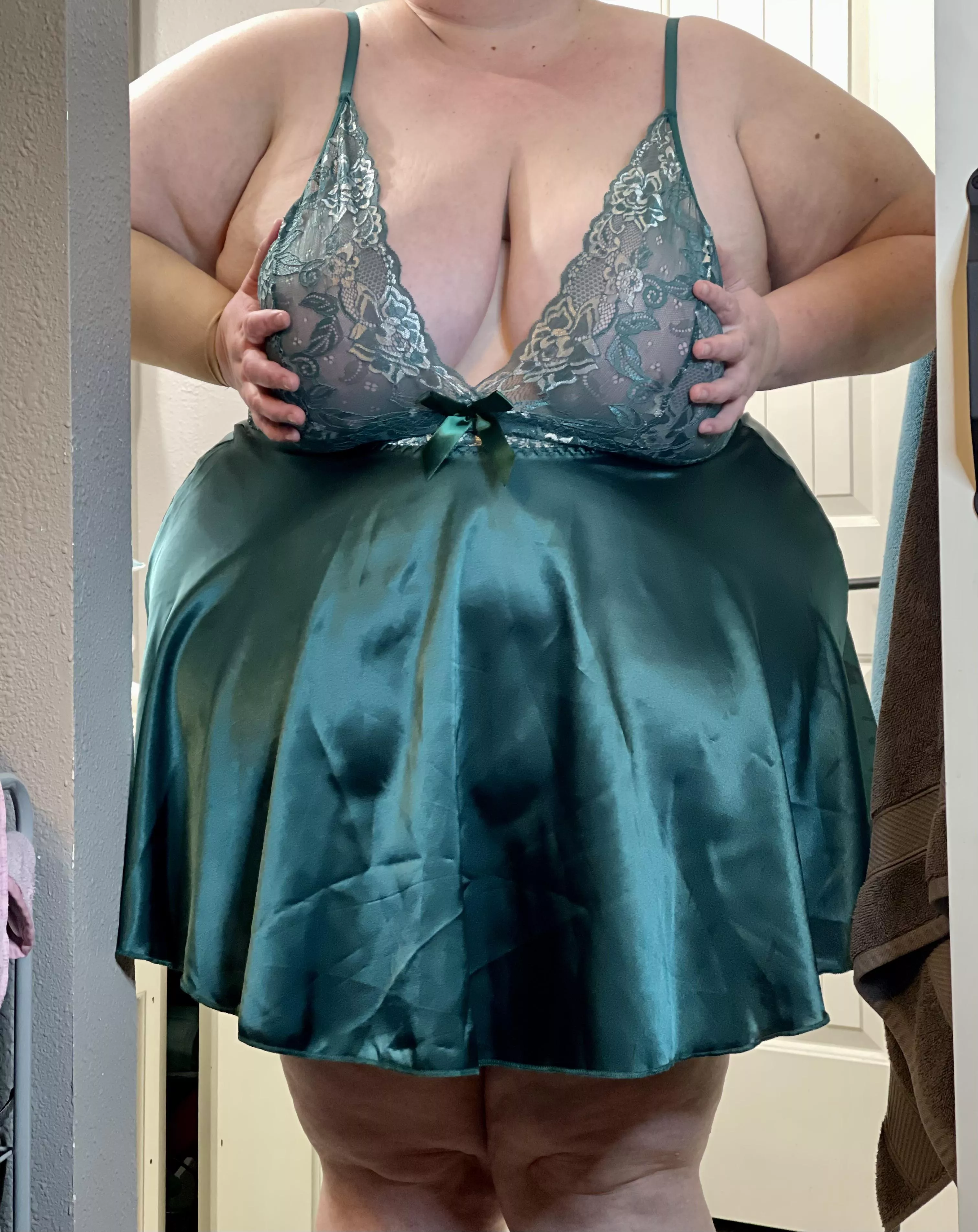 Nice and festive color for you 😉