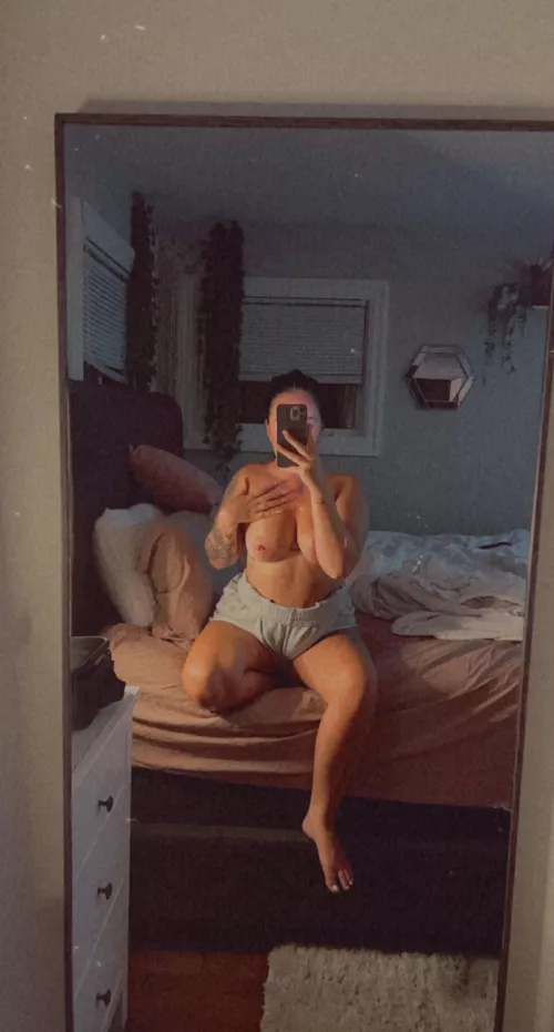 [OC] [F] I want you to join me in my bed tonight