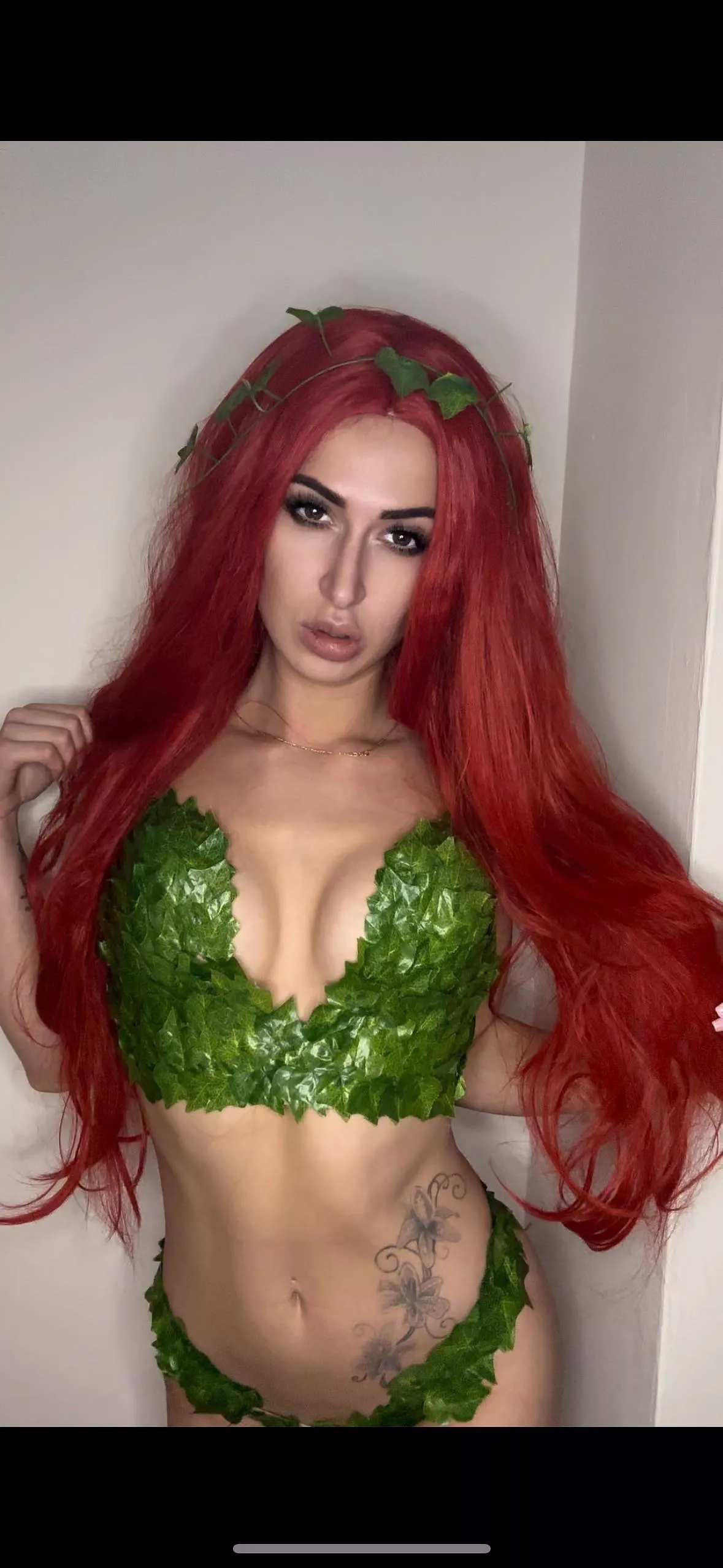 Poison ivy by mialondyn