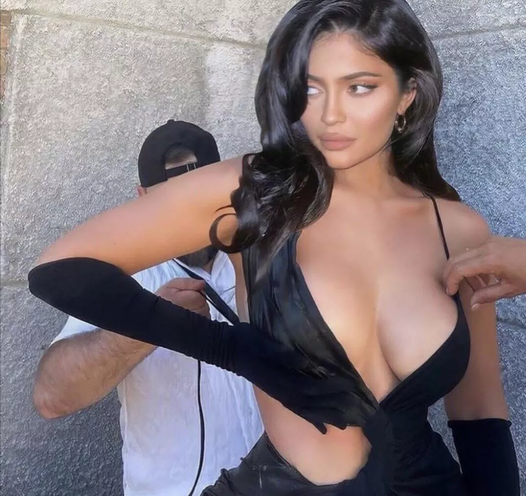 Preparing for photoshoot