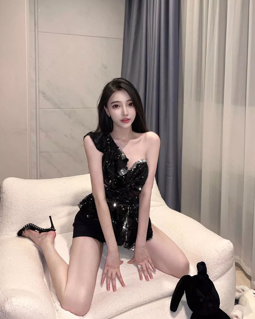 Pretty legs and heels