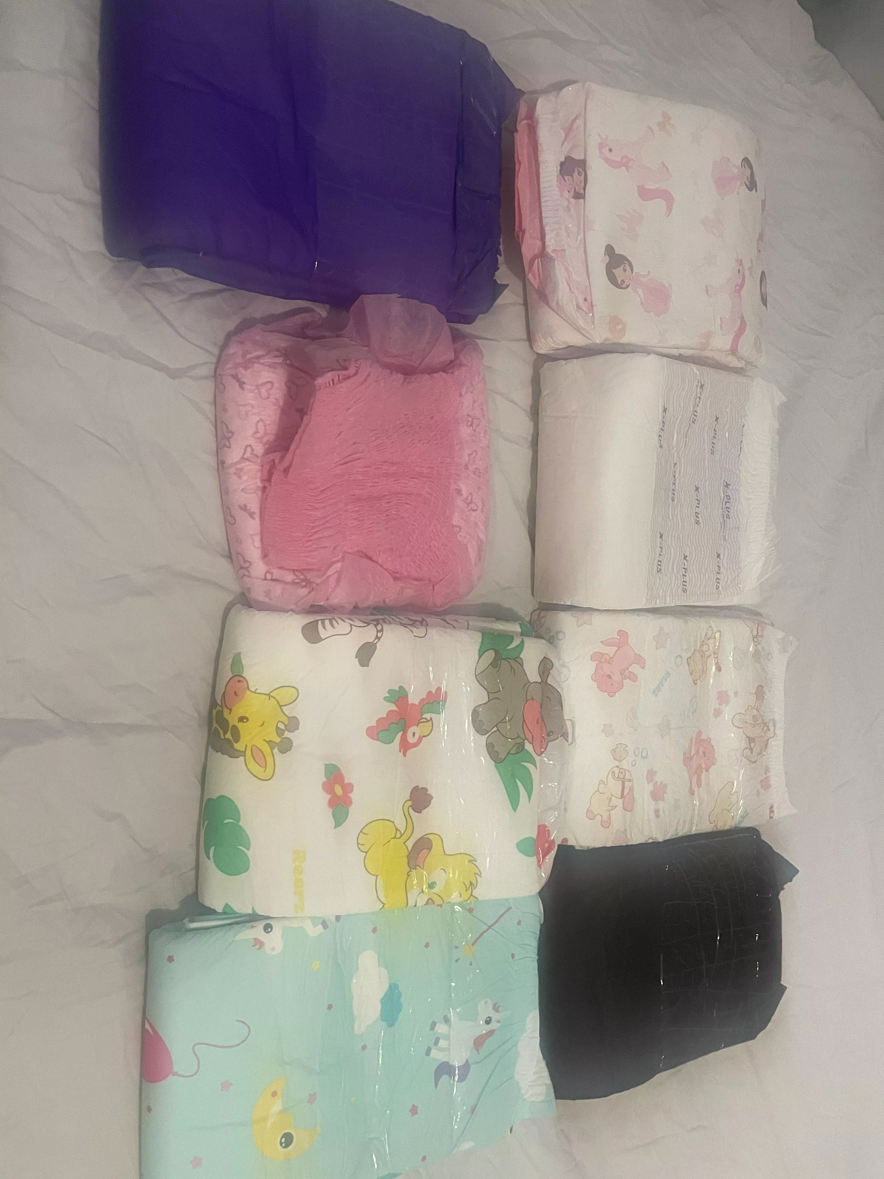 Recently got a mystery box of 8 different nappies from Littles Down Under, I recognise some of the nappies, but had to search for some of them, can you name them all?