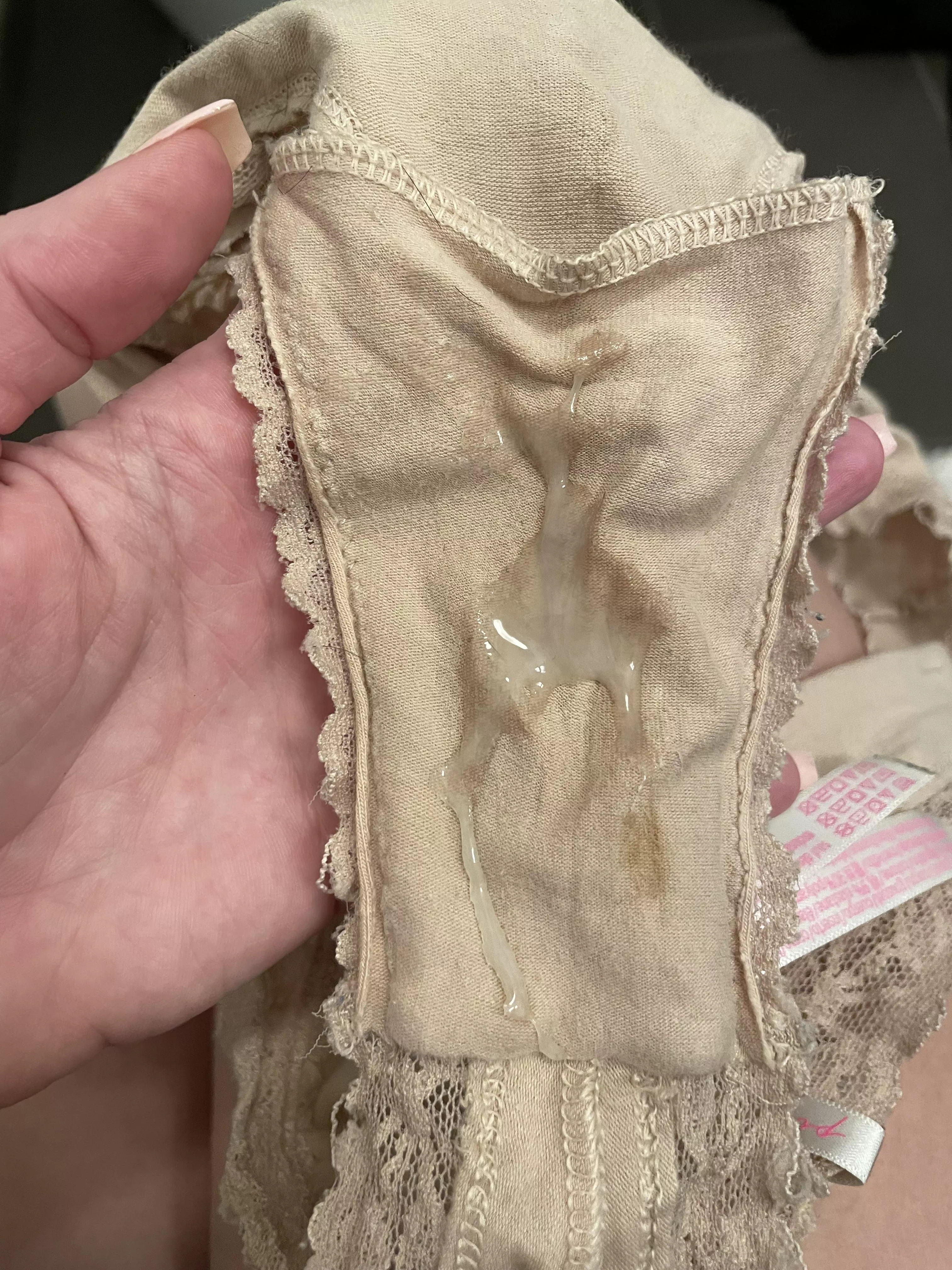 [selling] I got that sticky gooey.. I think you need some too