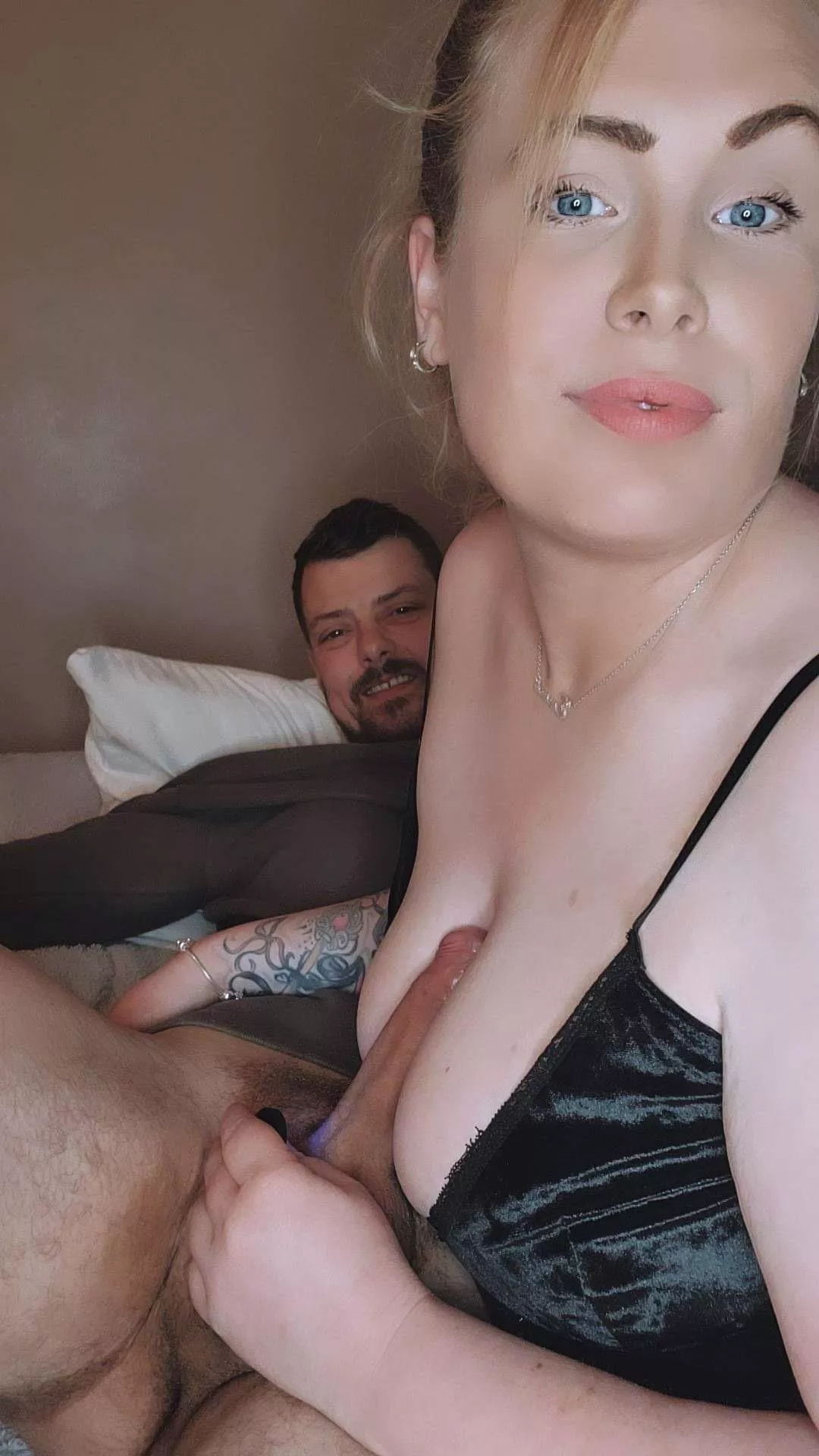 Sit and watch cuckie while his big juicy cock jiggles my sexy tits 🥵🥴 be ready to clean up 💦👅