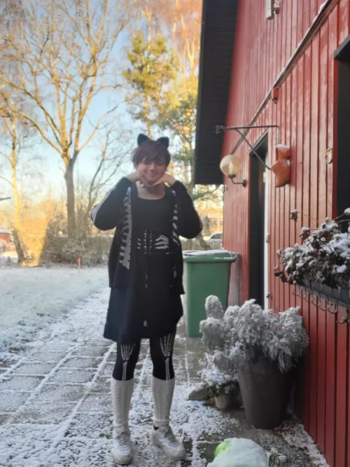 skeletal catboy 🤍🖤