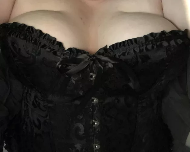 Slowly getting out of my comfort zone and putting myself out there