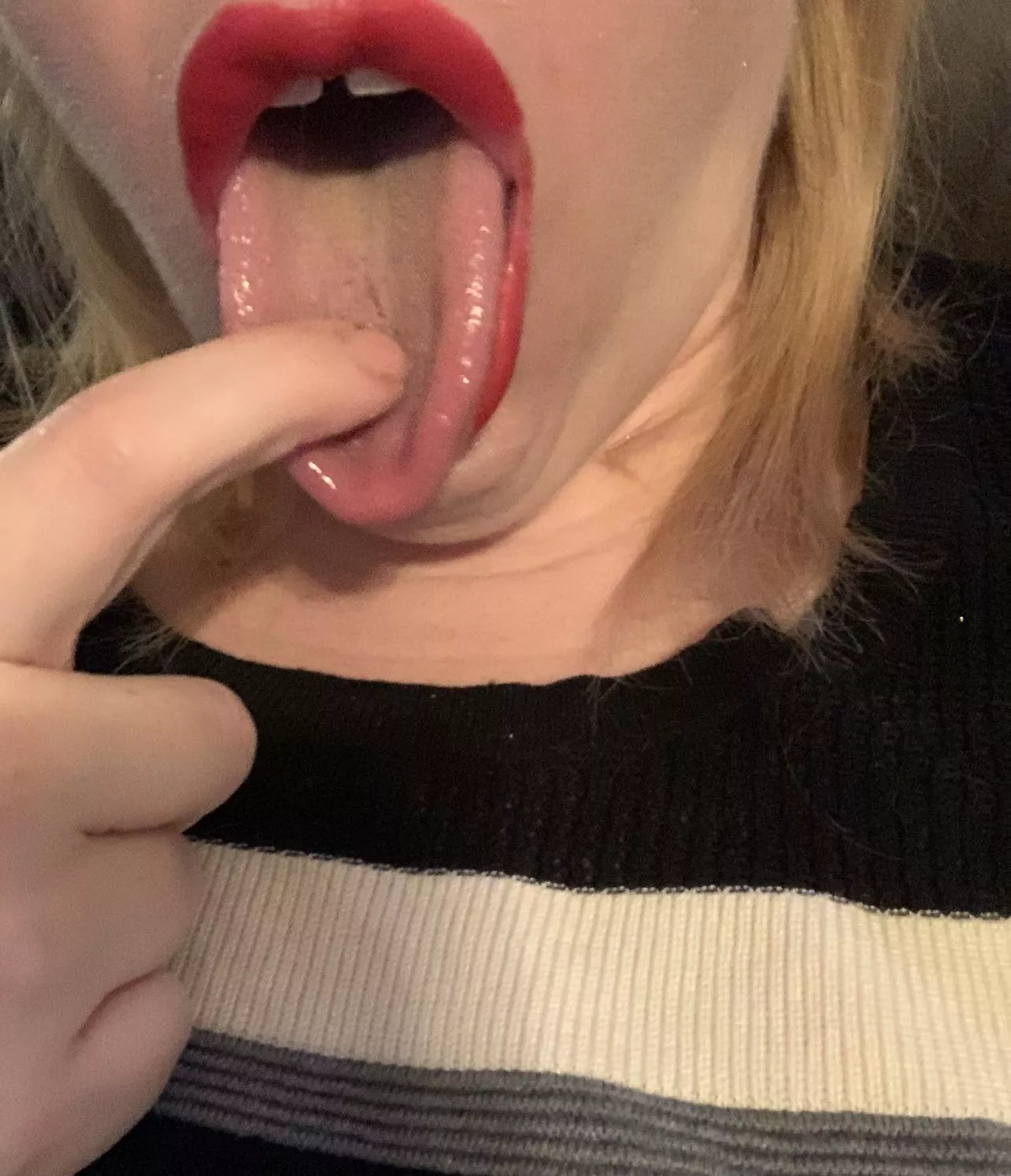 Something’s missing on my tongue. Care to take a guess 😘 or better yet show me