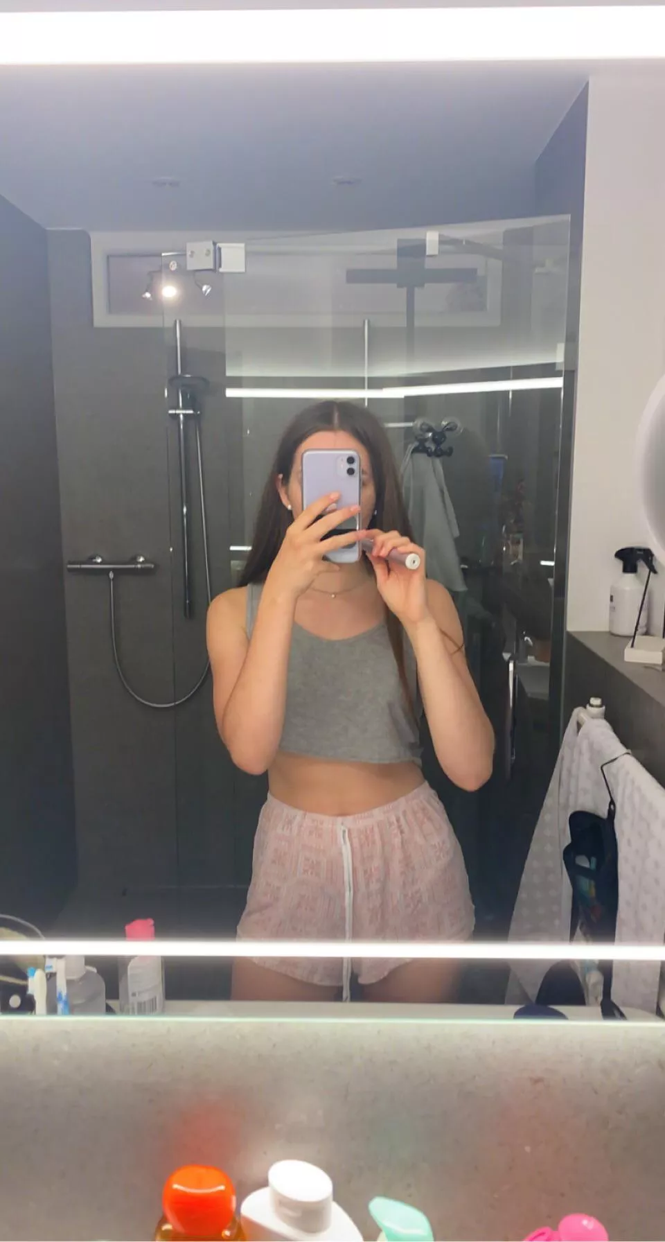 Stick smth else in this mouth