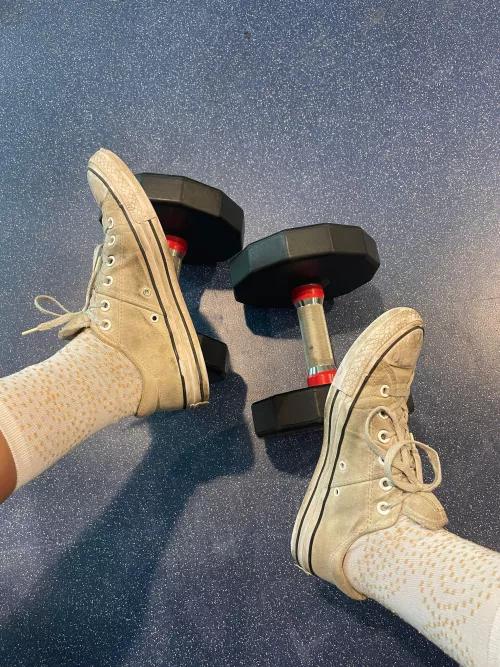 Super smelly& dirty shoes. Originally plain white! been on my feet for 6 years, traveled with me and have been to the gym with me (d1 athlete, lift and do cardio in them). Help me buy a new pair? Selling $70+ shipping. CASHAPP ONLY. Instagram: daddys