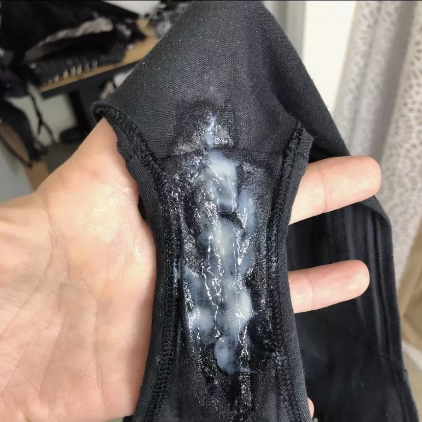 These panties are FULL of my cum! 😍