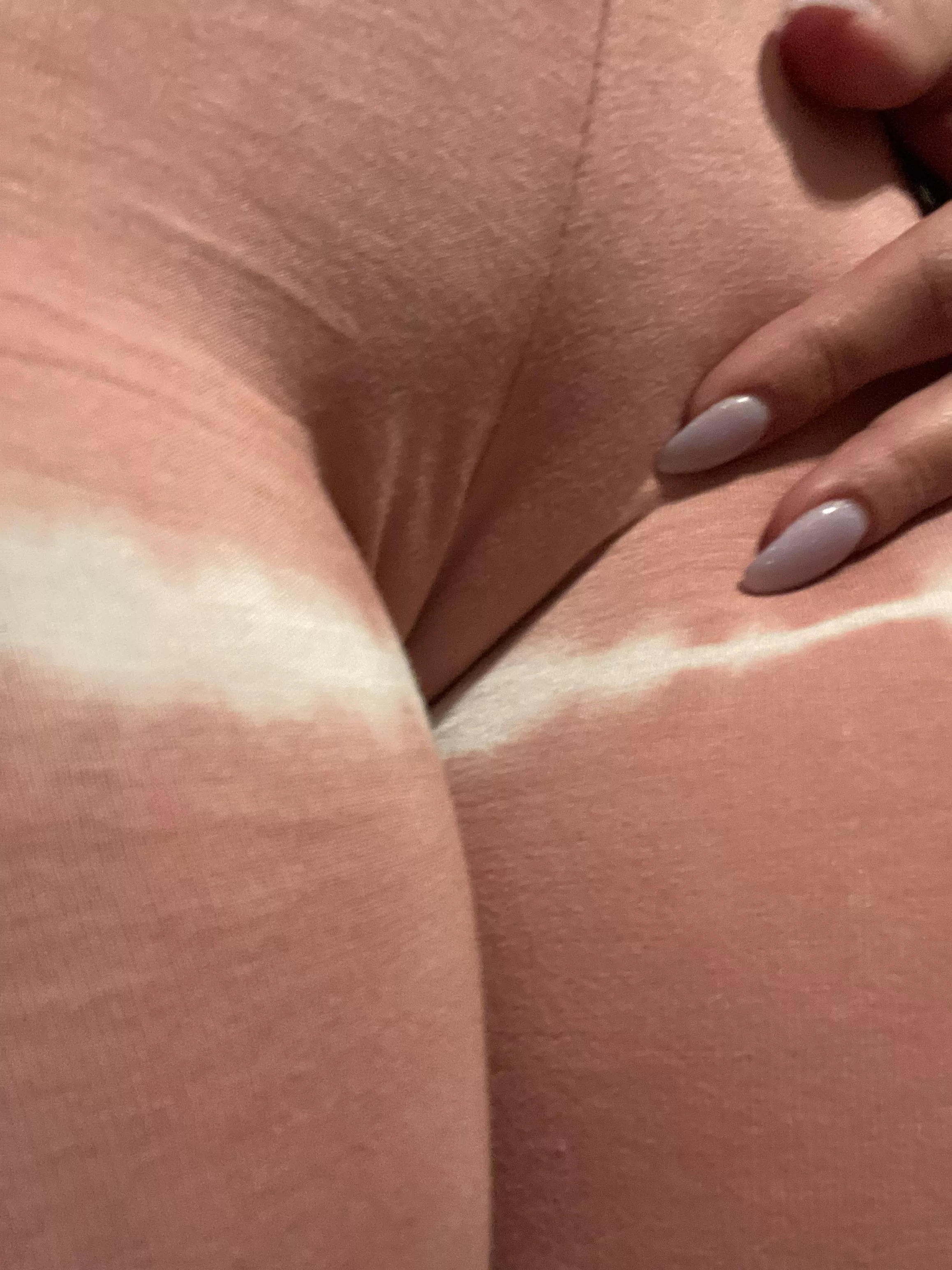 This yoga pants is so hottie