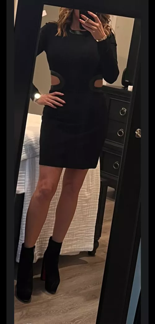 Today's work attire! 💋