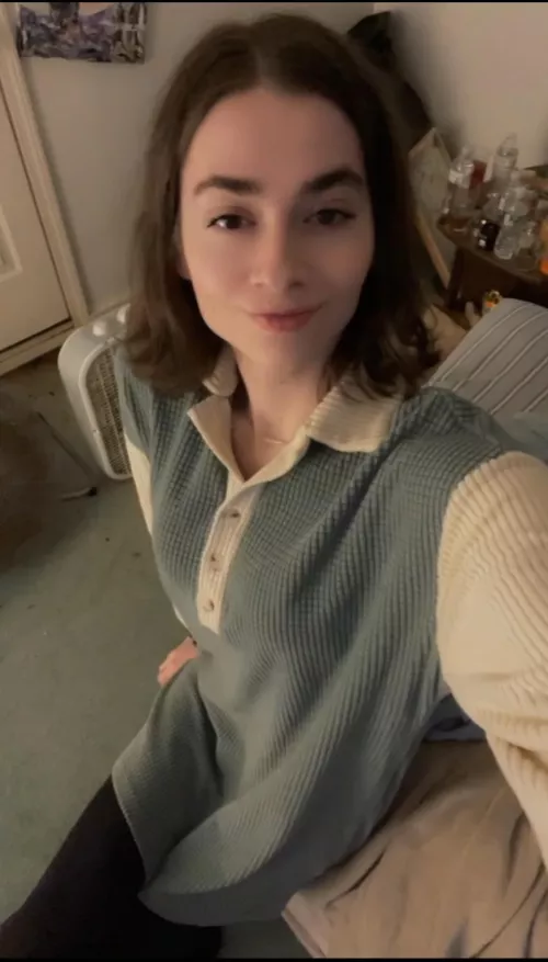 trying to block out my messy room🙄