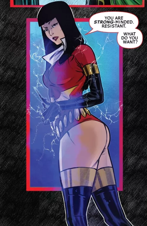 Vampi's Cake [Vampirella Vs. Red Sonja #2]
