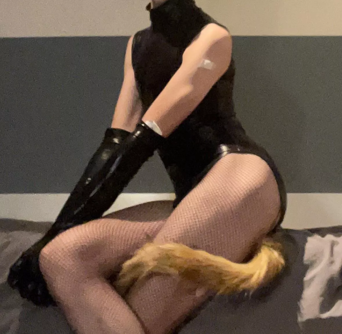 Waiting on the bed for you💕💕 (OC)