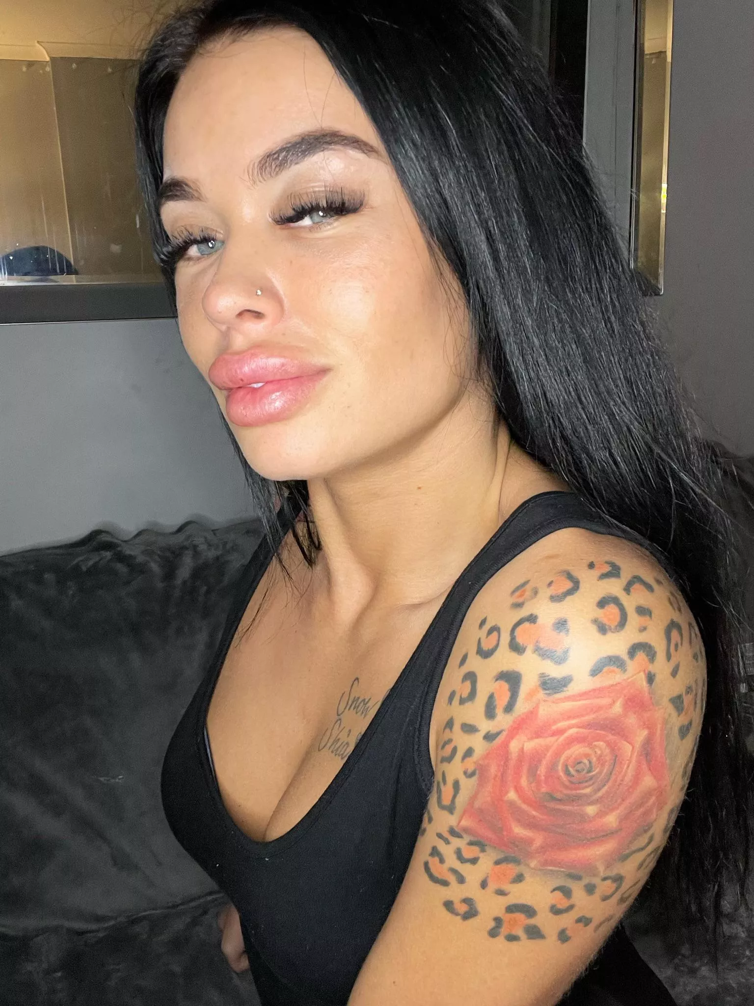 Who’s ever had their asshole kissed sloppy ?