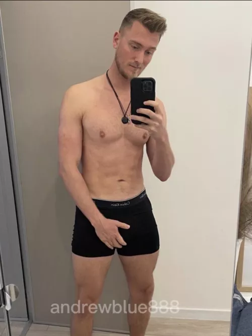 Would you let me personally train you 💪🏻😏