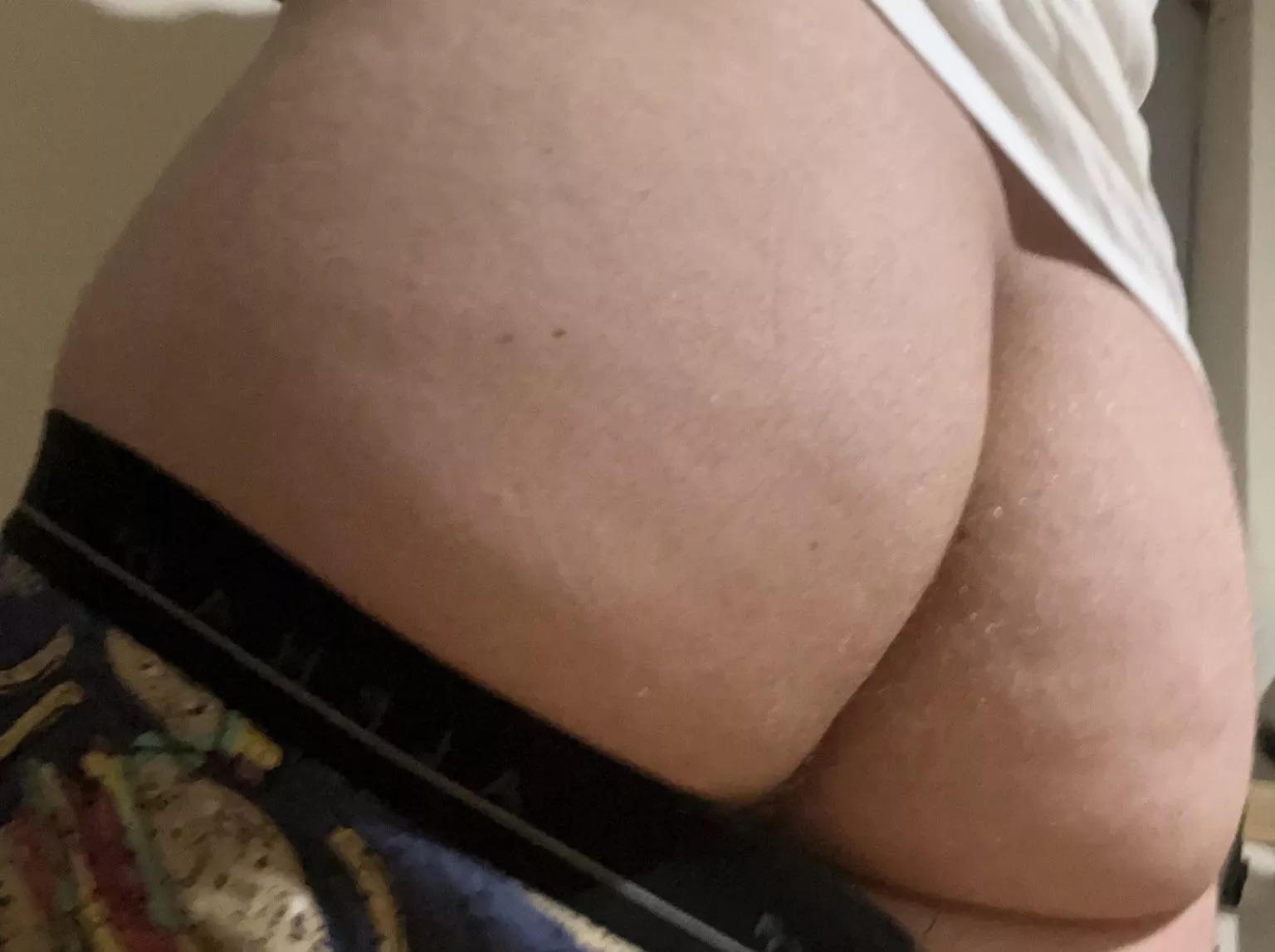 22, who would fuck my fat ass?