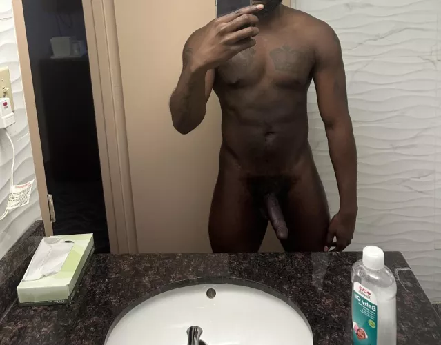 All oiled up s/o baby oil