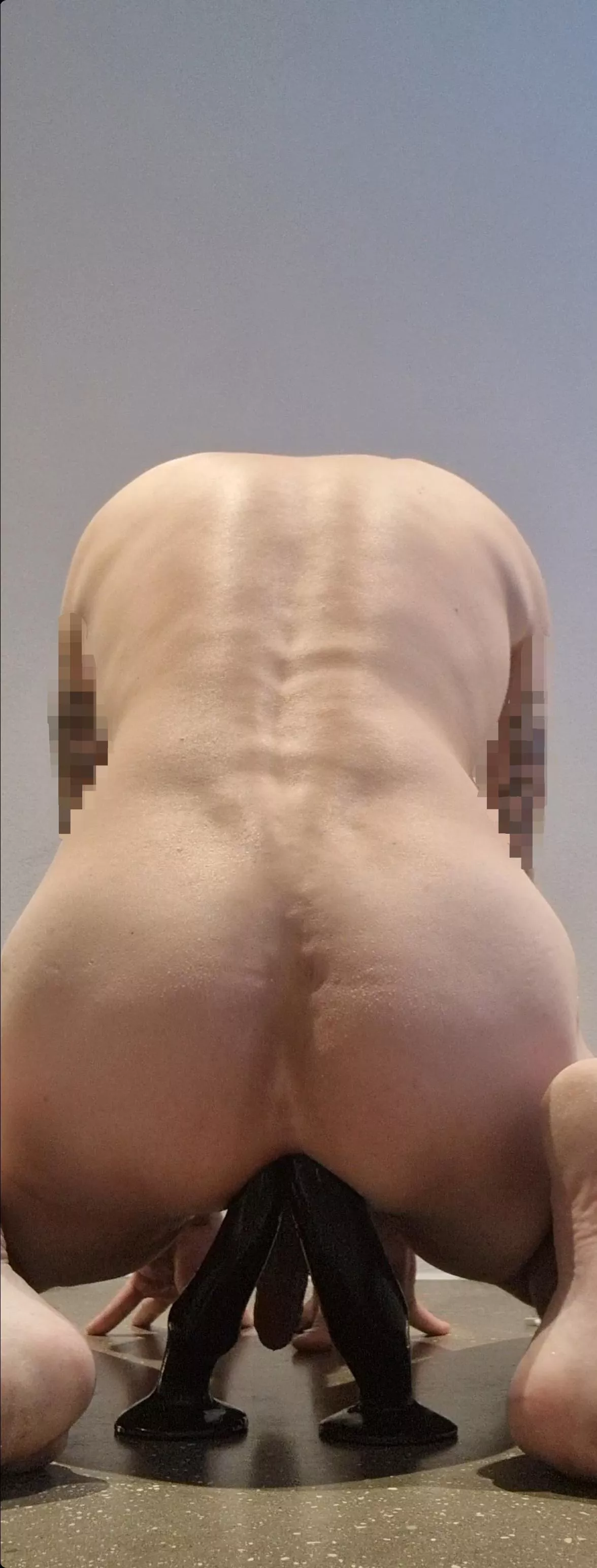 Almost to the floor (2x49cm plugs)