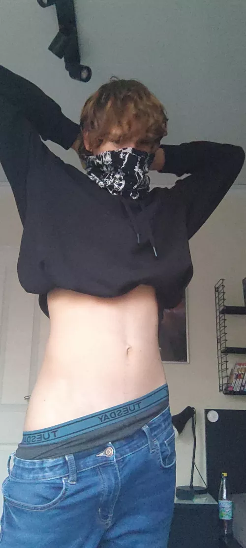 am i cute enough For r/twinks?:)