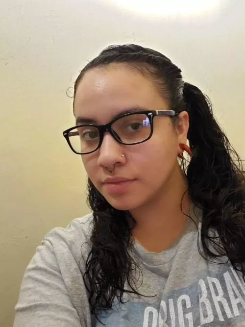 Anyone into chubby Latina girls? Im in a new city so now it’s time to list loose. Dms are open