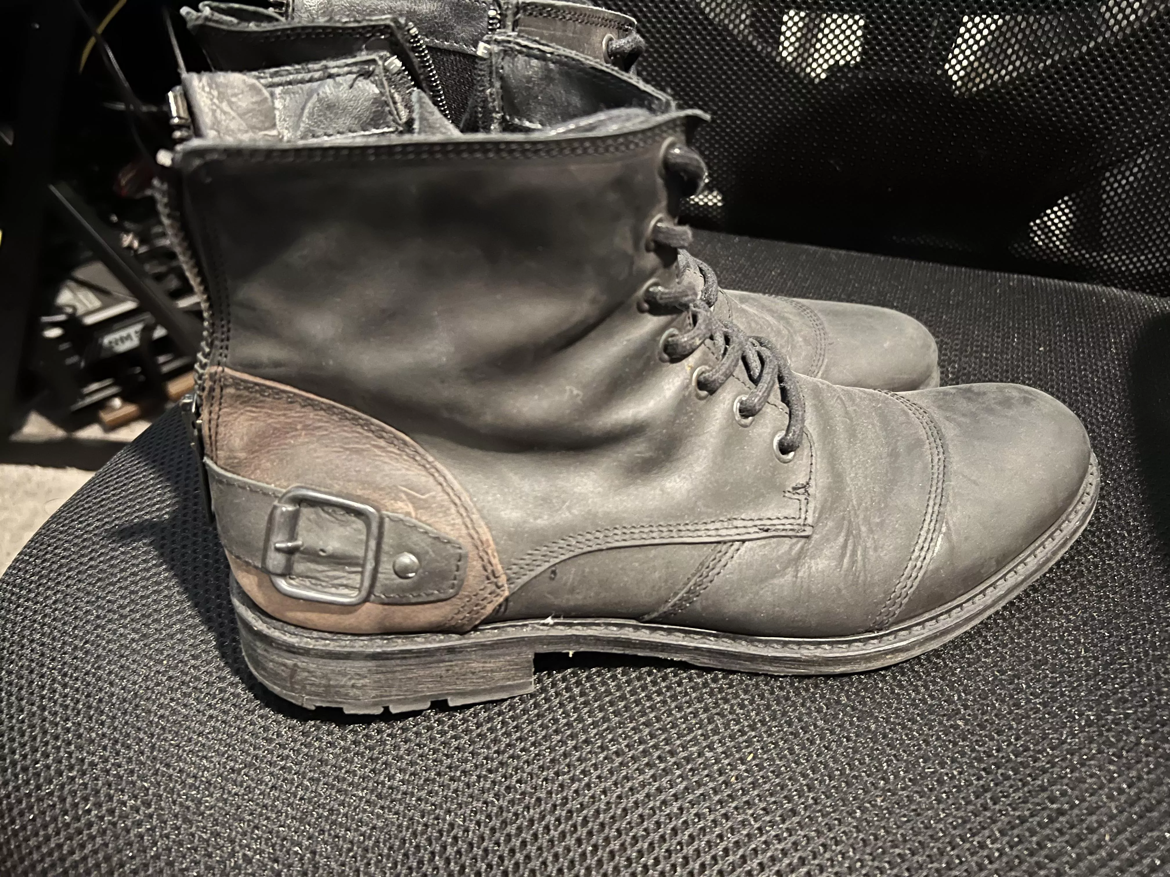 Best leather conditioner/product to keep the leather fresh. Kinda old and dry feeling. Aldo boots for reference.